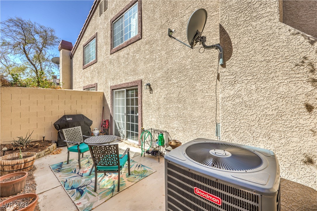 2609 Orchard Meadows Avenue