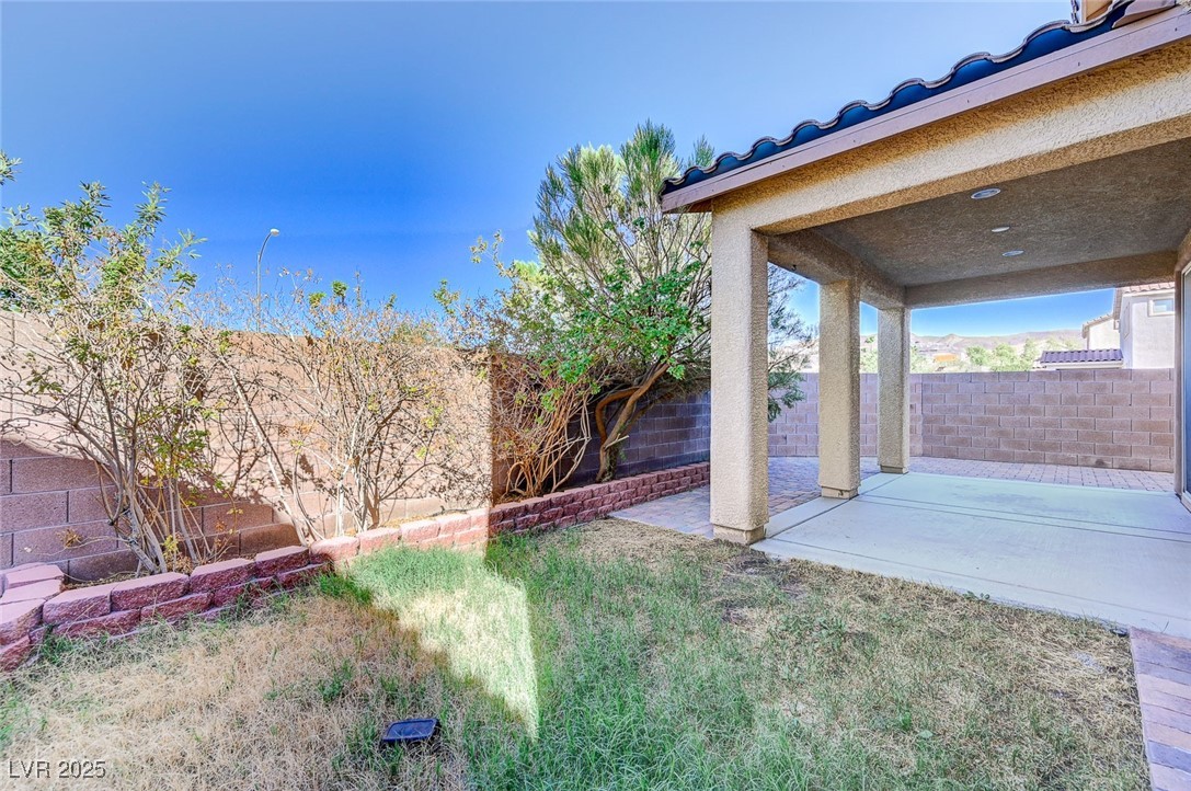 1632 WHITE MESQUITE Place na