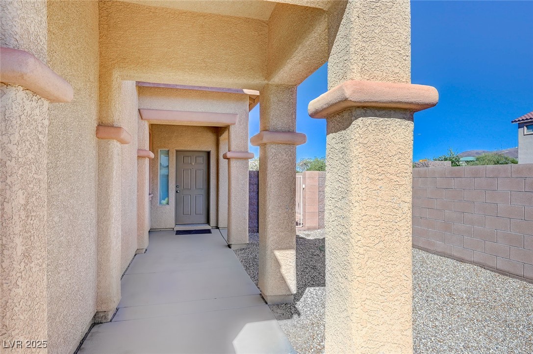1632 WHITE MESQUITE Place na