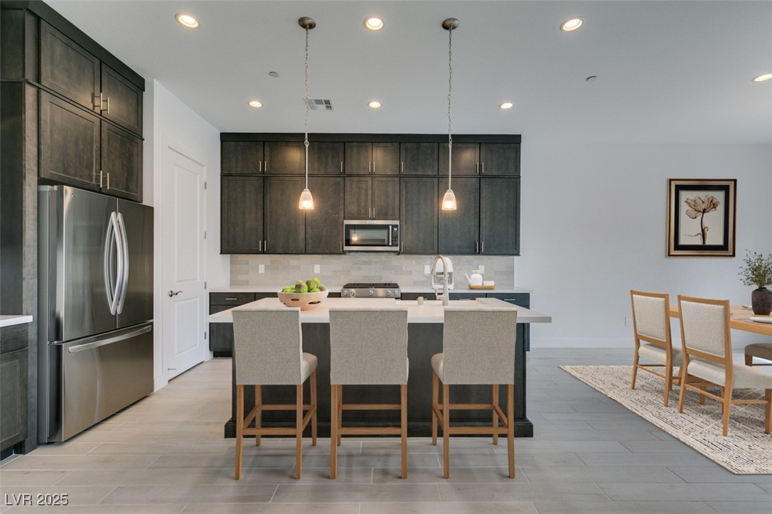 9993 Skye Gazer Avenue