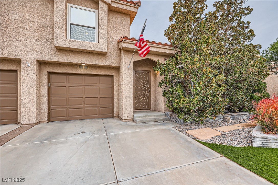 2836 Floral Peak Drive
