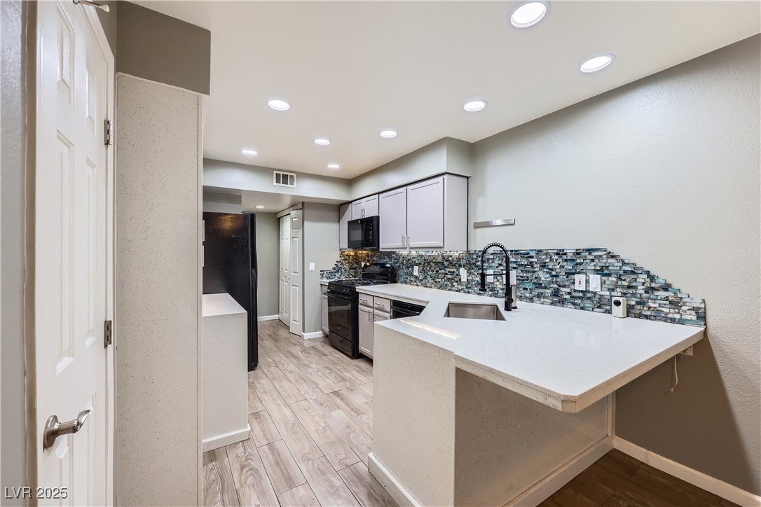 2836 Floral Peak Drive