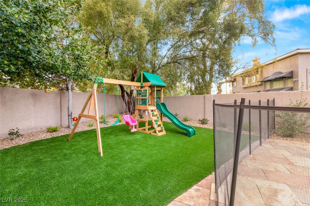 10412 MANSION HILLS Avenue