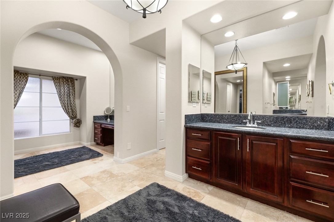 10412 MANSION HILLS Avenue