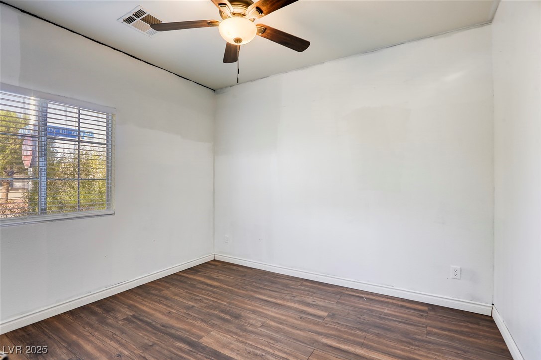 1809 Lazy Hill Ranch Way