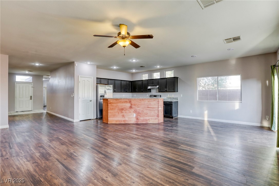 1809 Lazy Hill Ranch Way