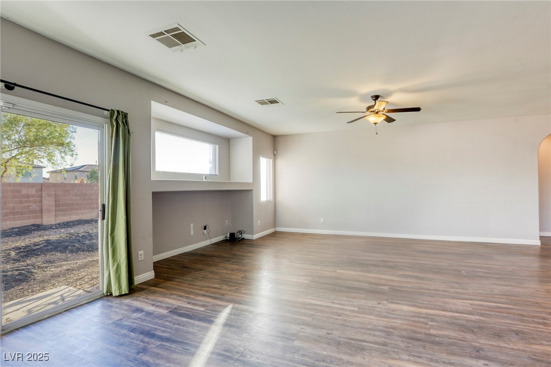 1809 Lazy Hill Ranch Way