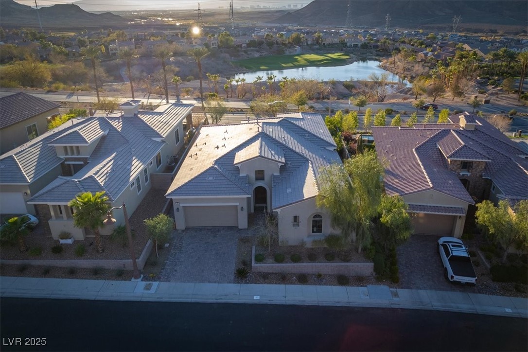 13 Porto Malaga Street