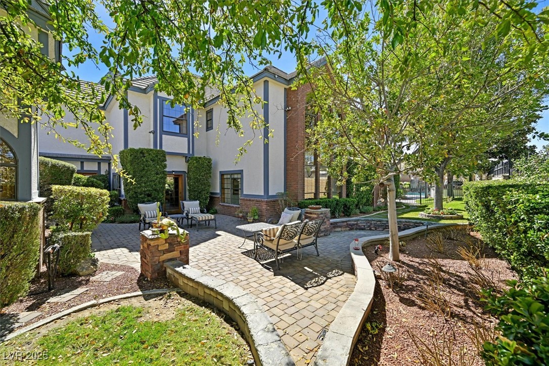 3111 Coachlight Circle