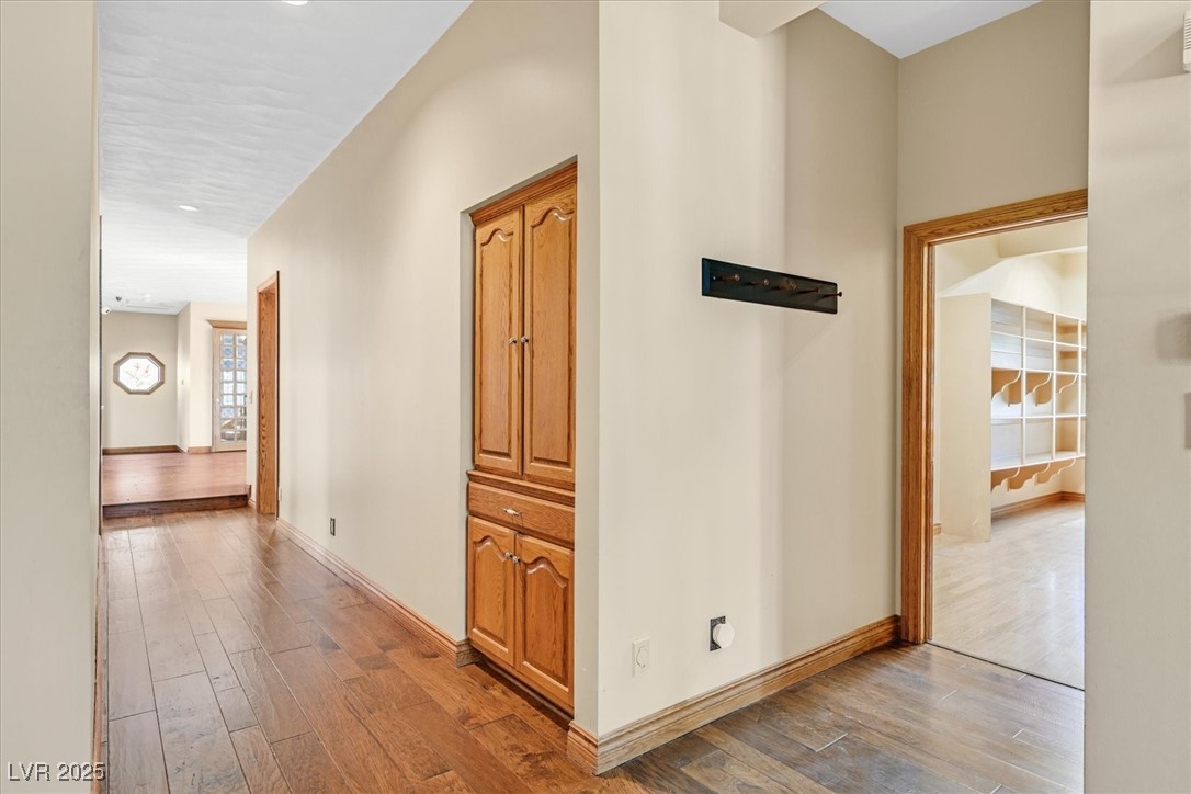 3111 Coachlight Circle
