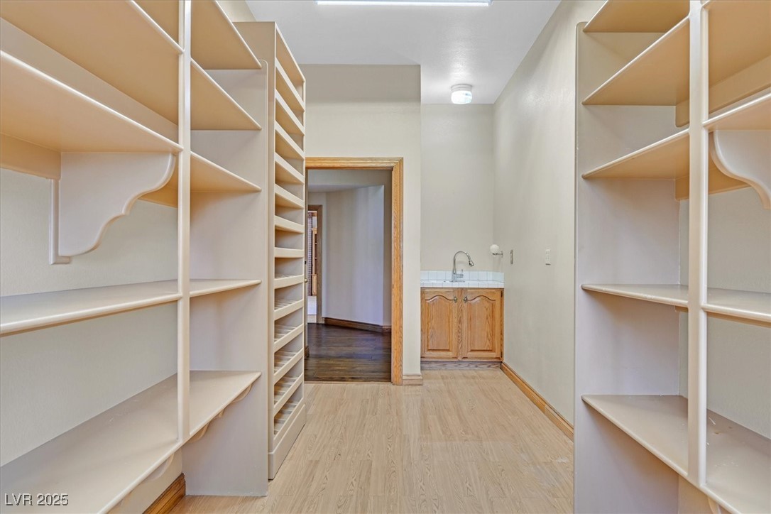 3111 Coachlight Circle