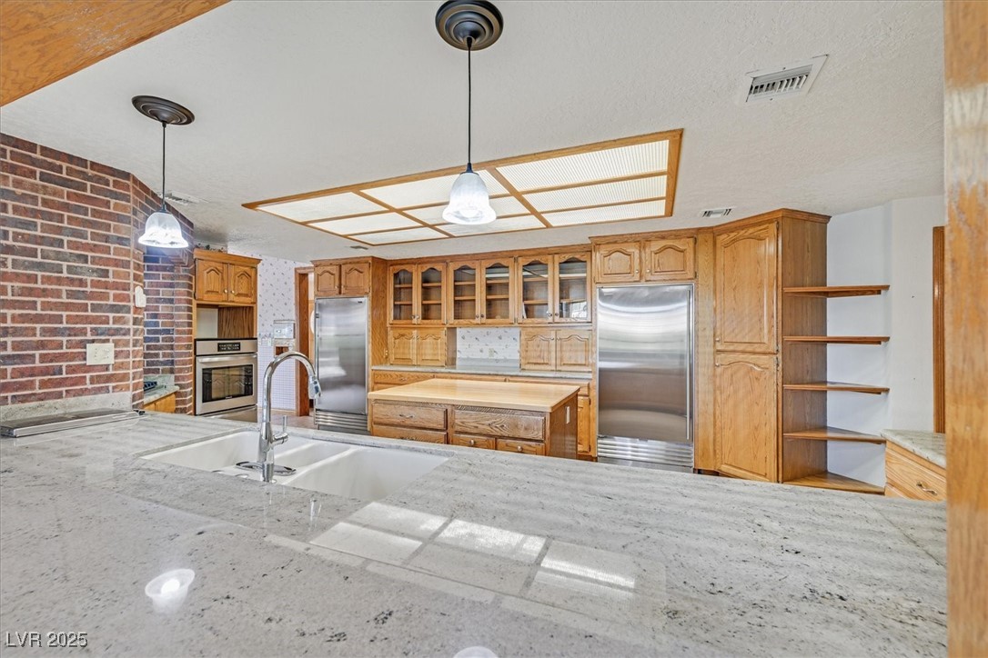 3111 Coachlight Circle