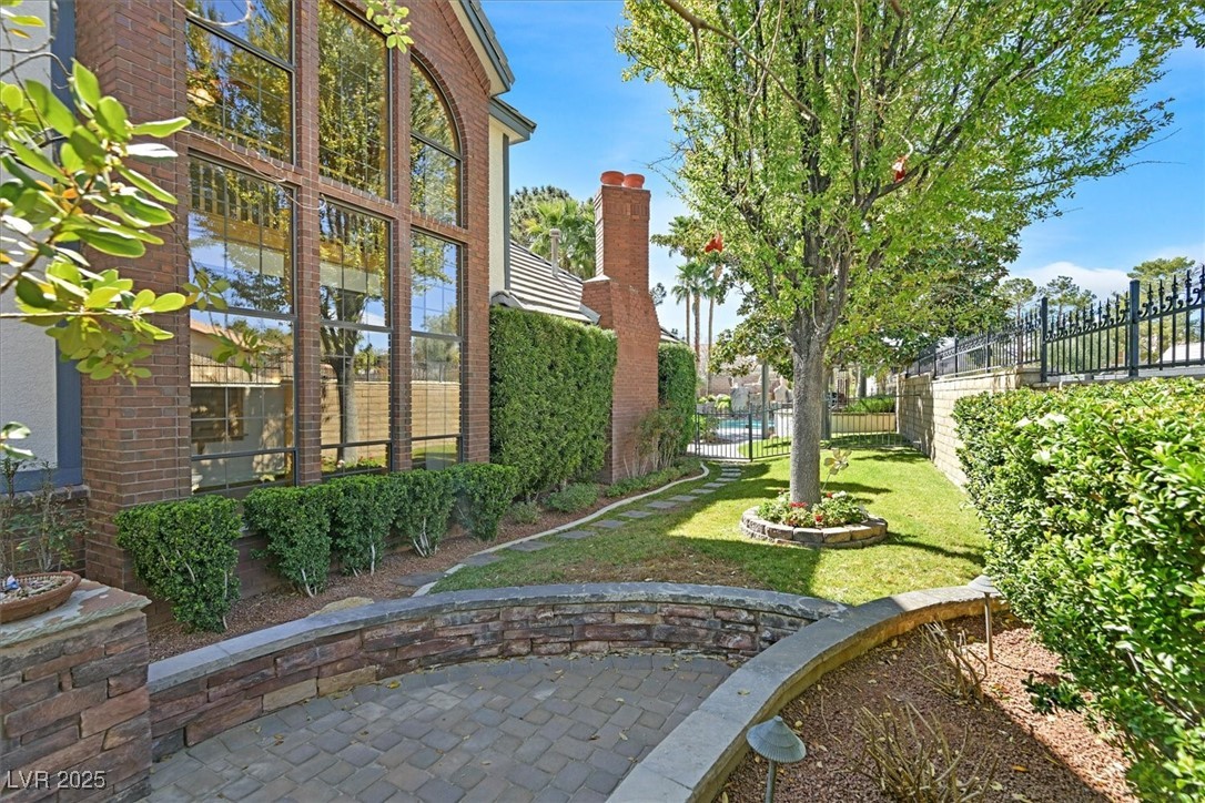 3111 Coachlight Circle