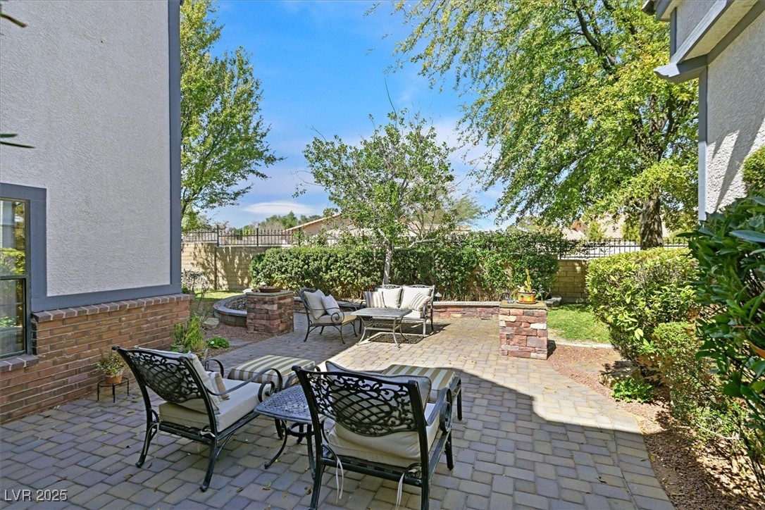3111 Coachlight Circle