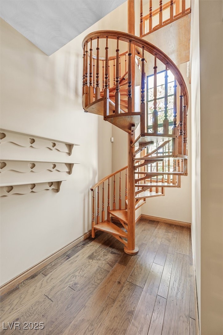 3111 Coachlight Circle