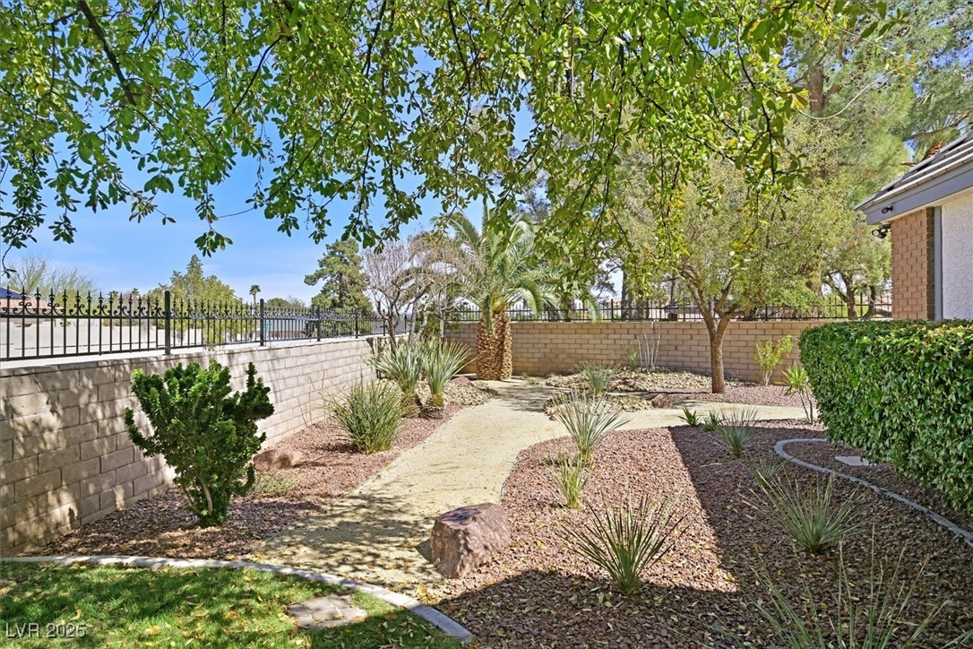 3111 Coachlight Circle