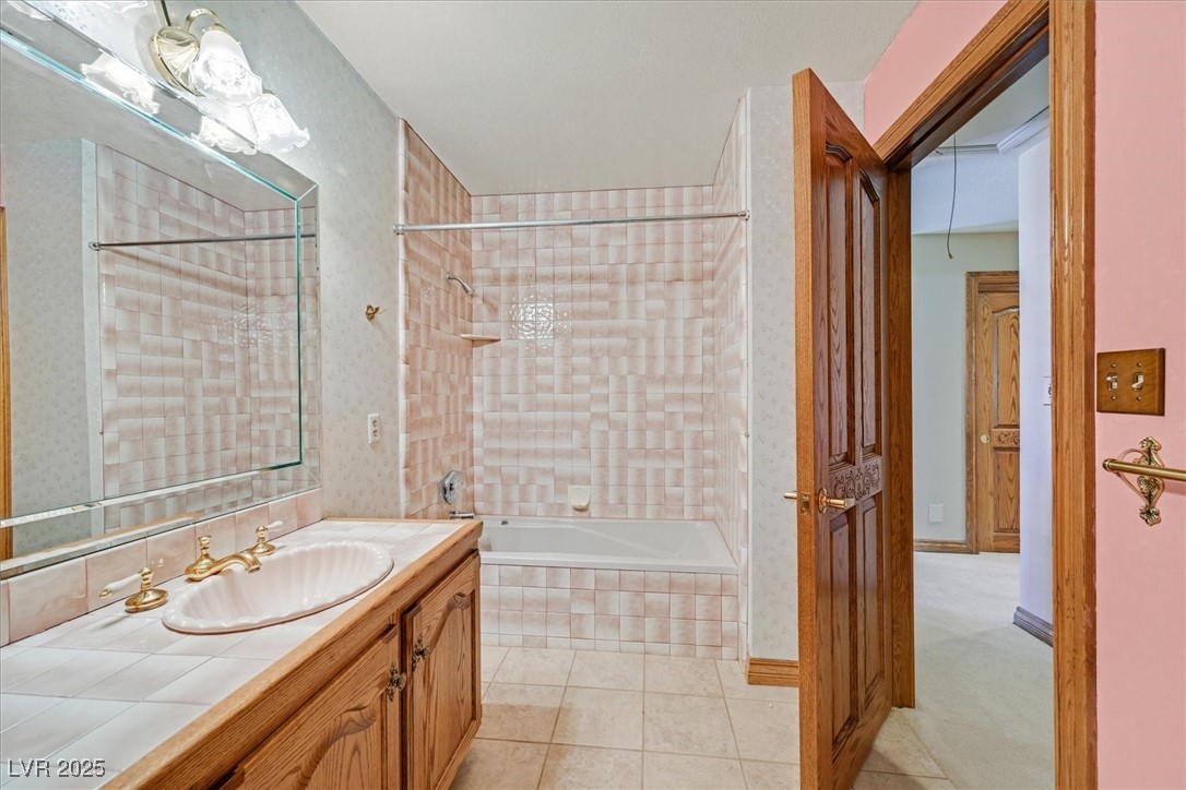 3111 Coachlight Circle