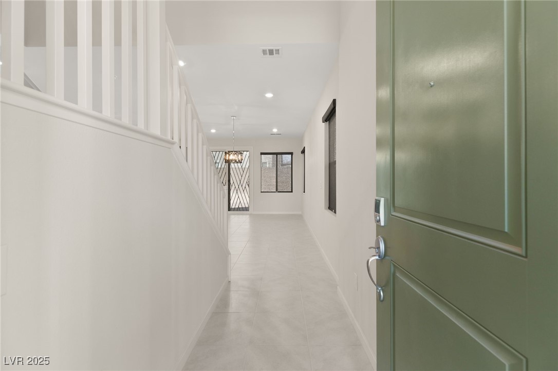 2720 High Echelon Road