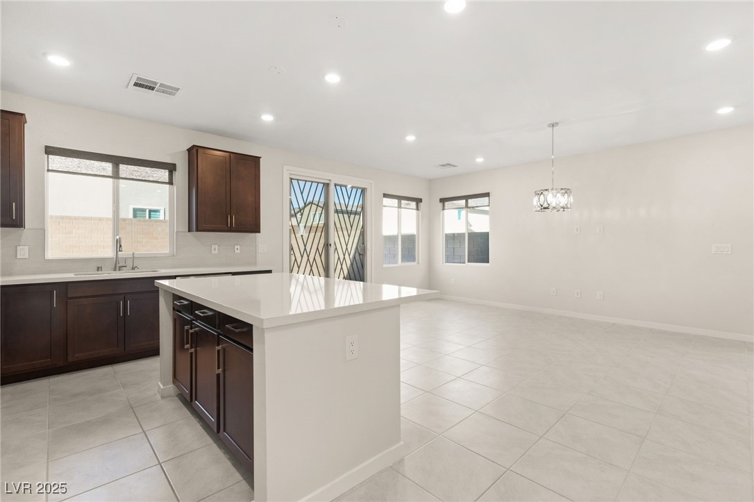 2720 High Echelon Road