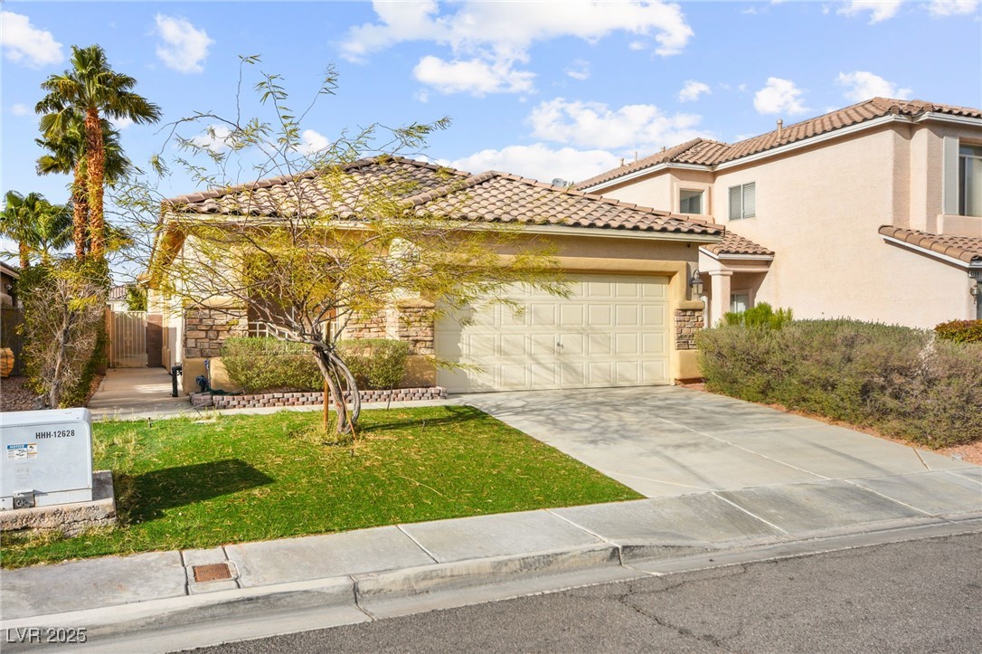 1184 Warm Canyon Way