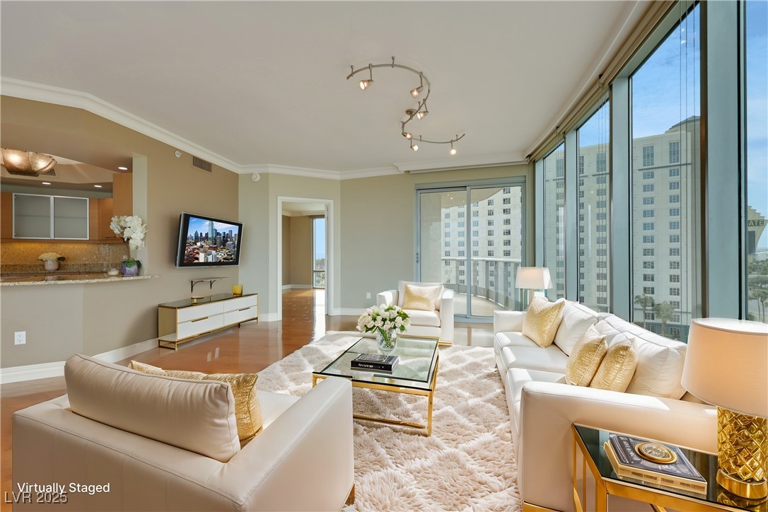 322 Karen Avenue 708