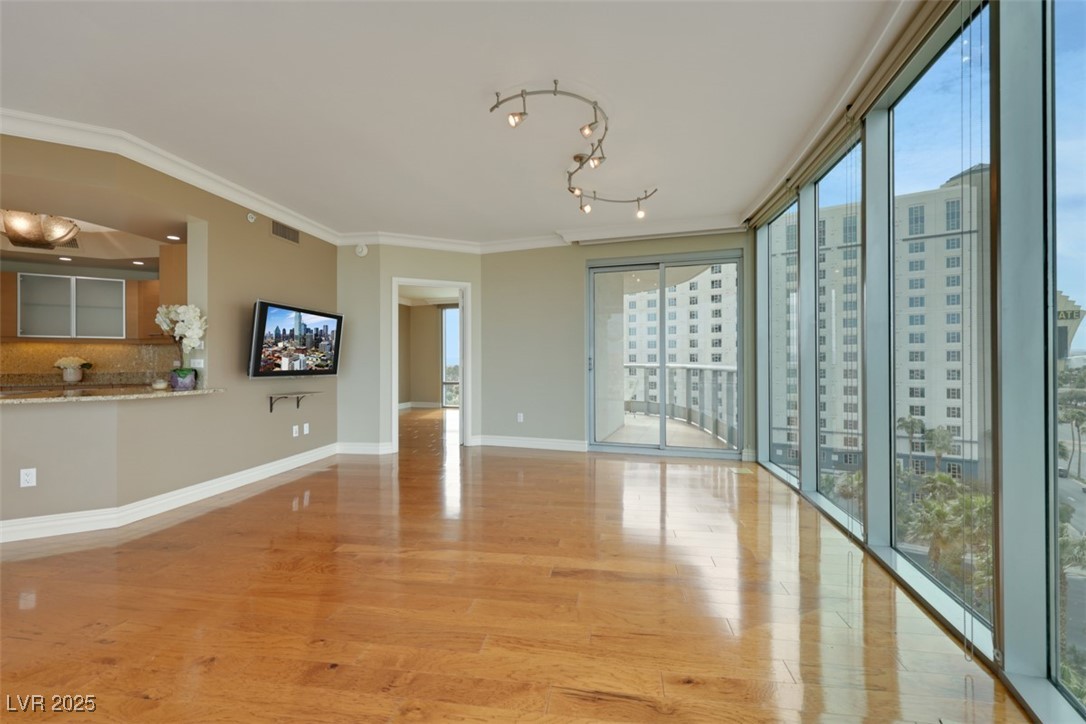 322 Karen Avenue 708