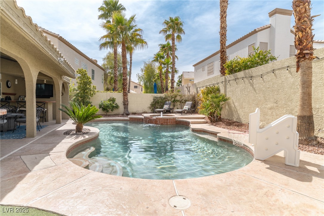 1521 Sun Copper Drive