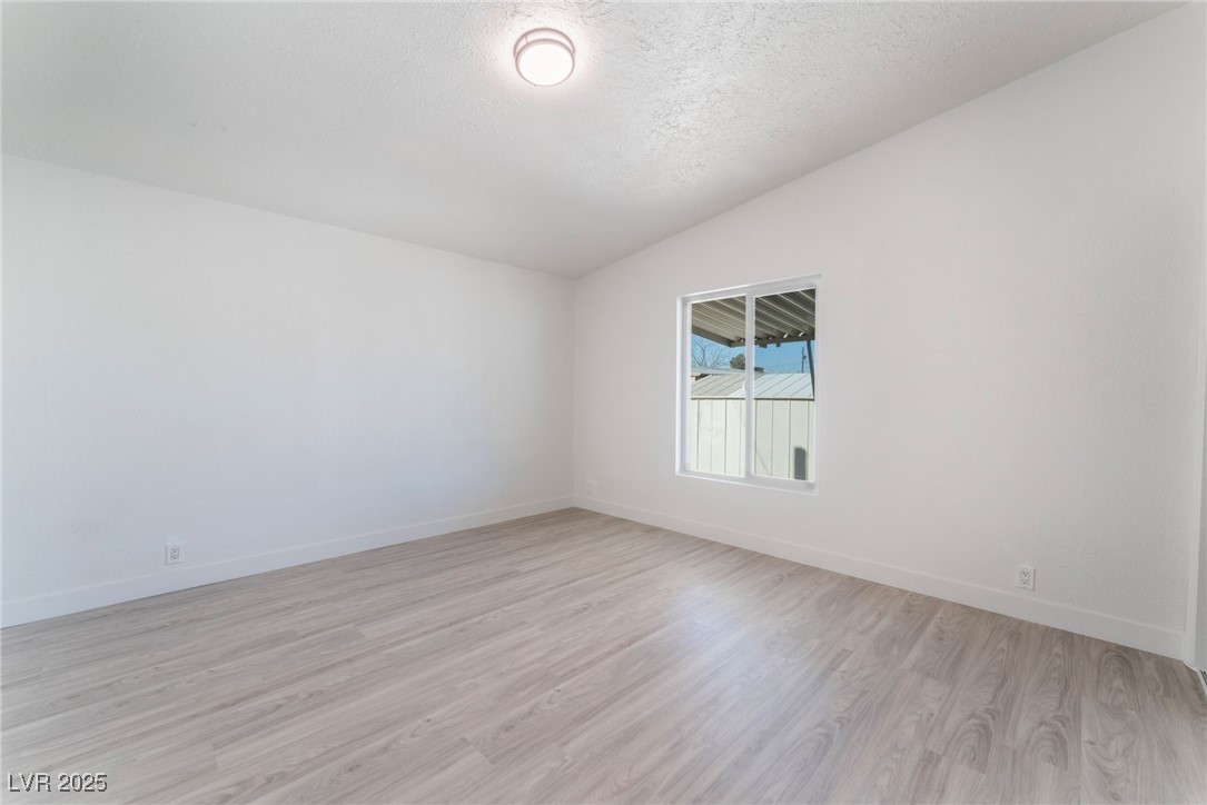 2241 Linn Lane