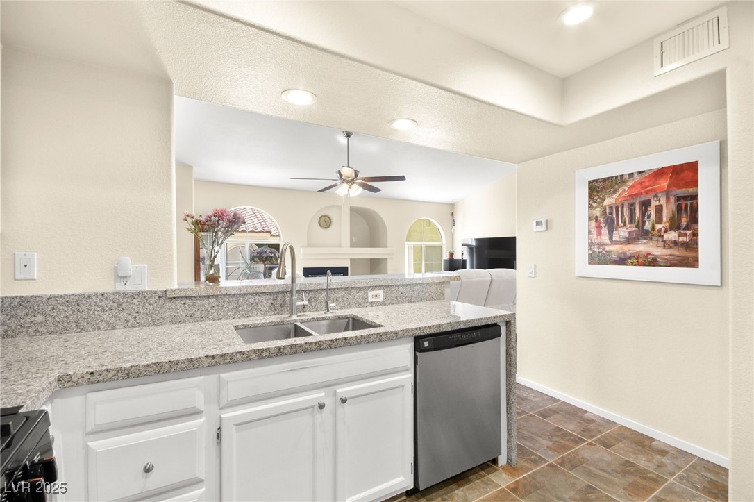 7950 West Flamingo Road 2142