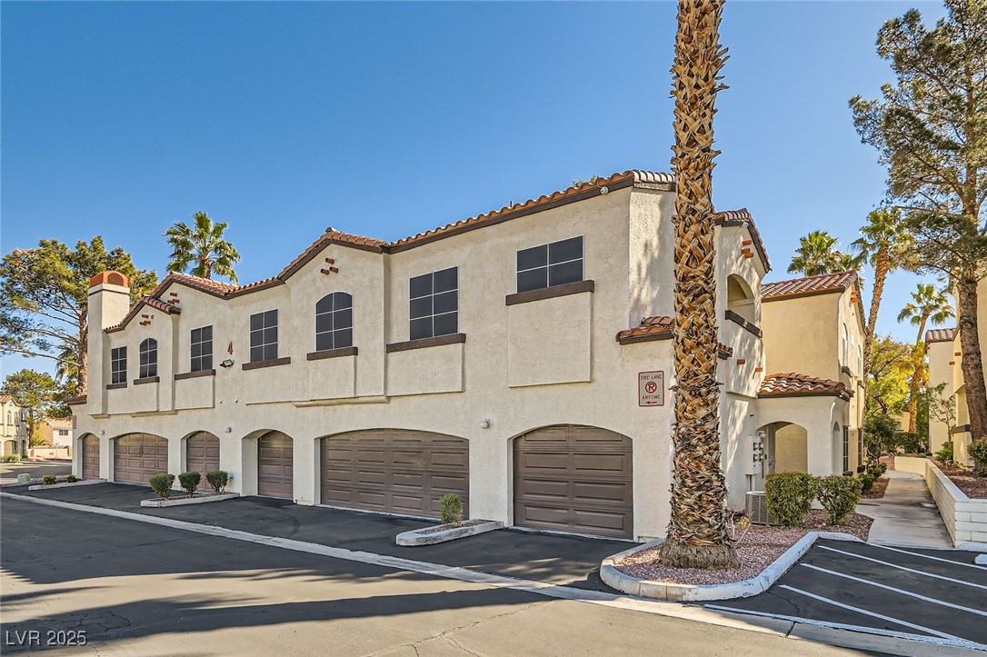 2975 Bluegrass Lane 412