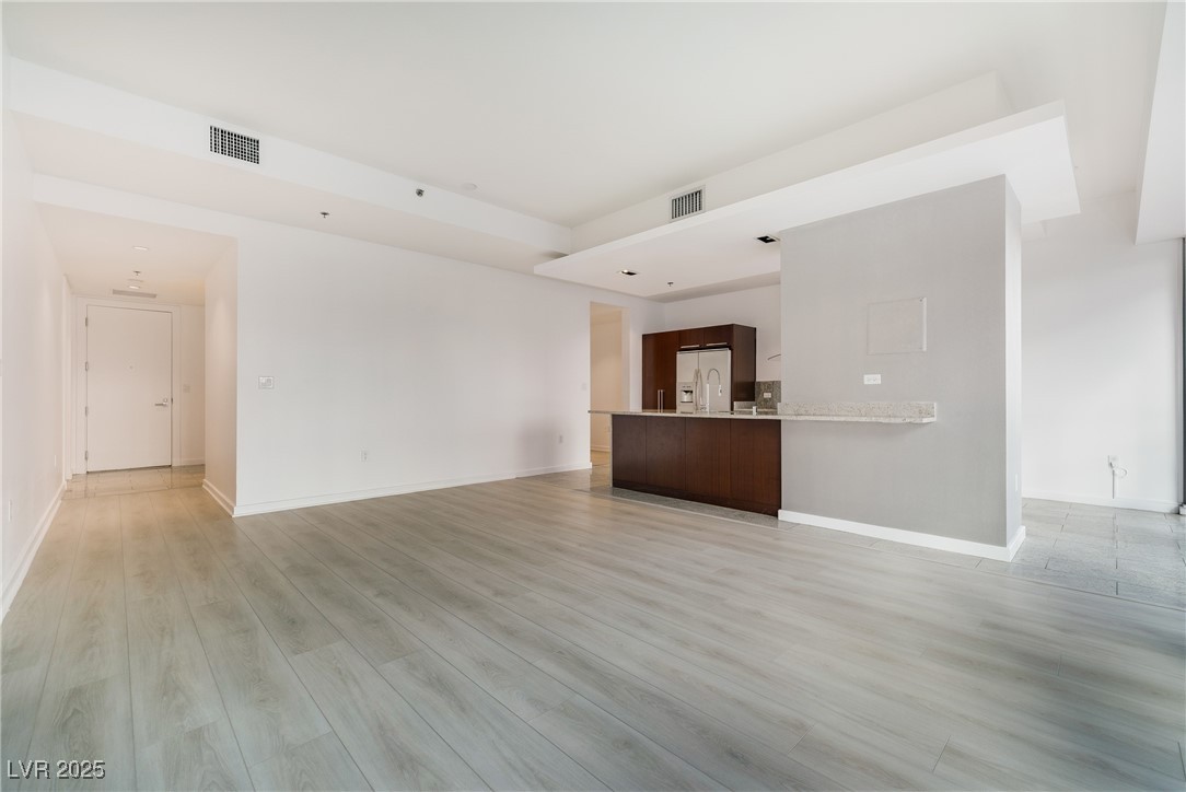 4471 Dean Martin Drive 1207