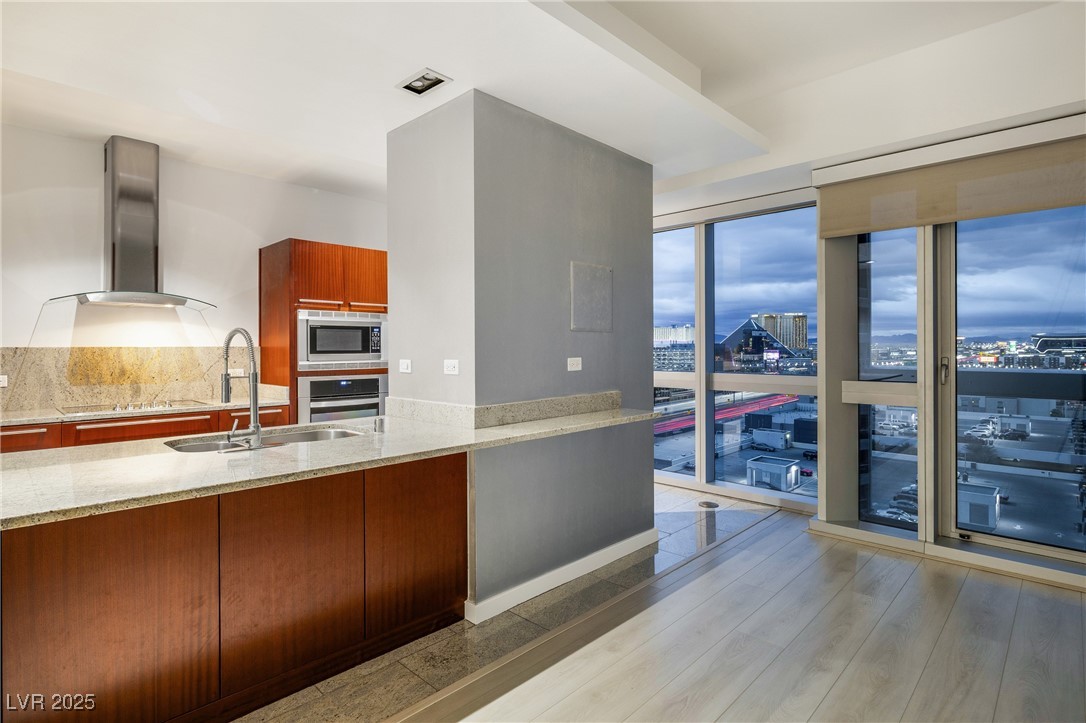 4471 Dean Martin Drive 1207
