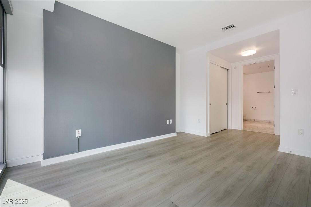 4471 Dean Martin Drive 1207