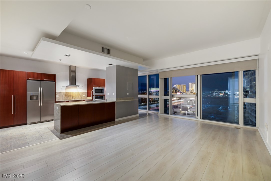 4471 Dean Martin Drive 1207