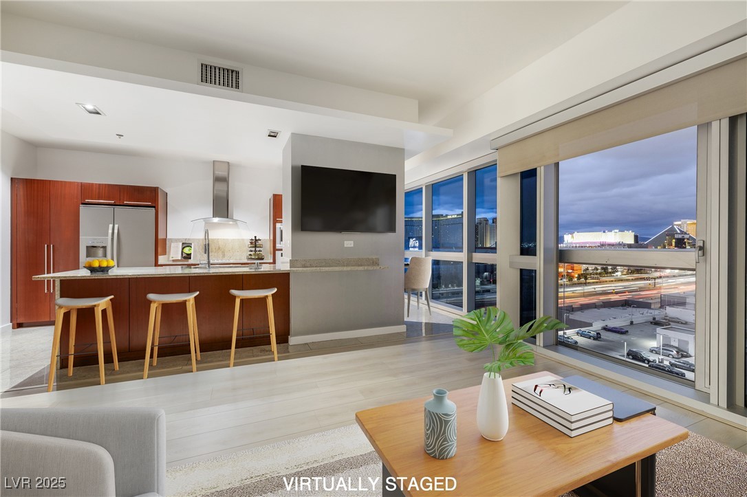4471 Dean Martin Drive 1207