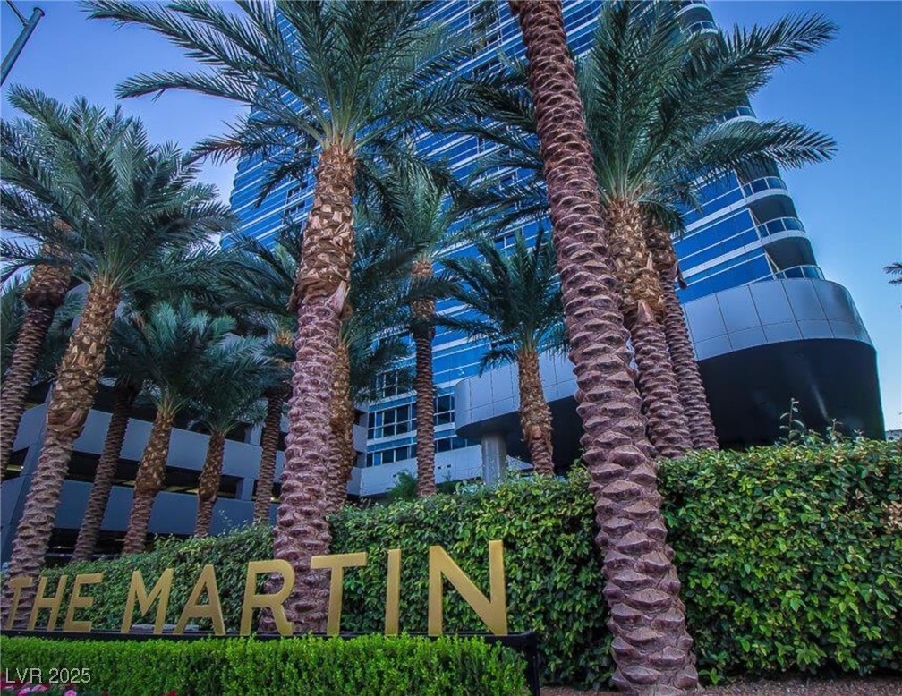 4471 Dean Martin Drive 1207