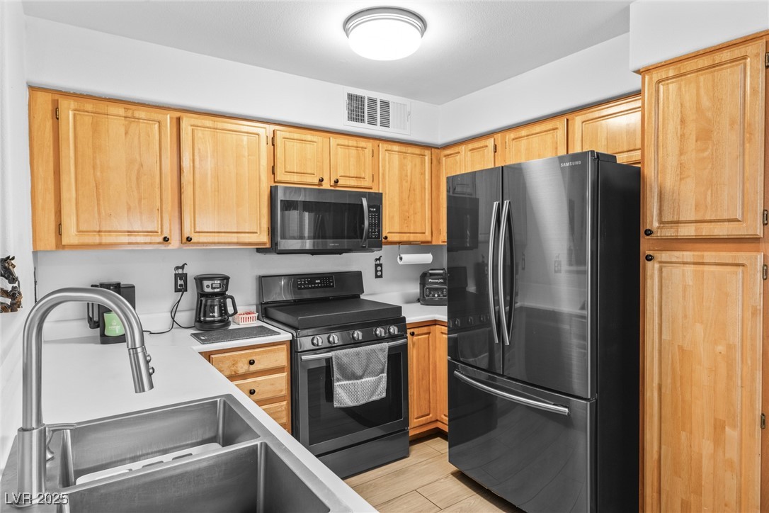 5710 East Tropicana Avenue 1166