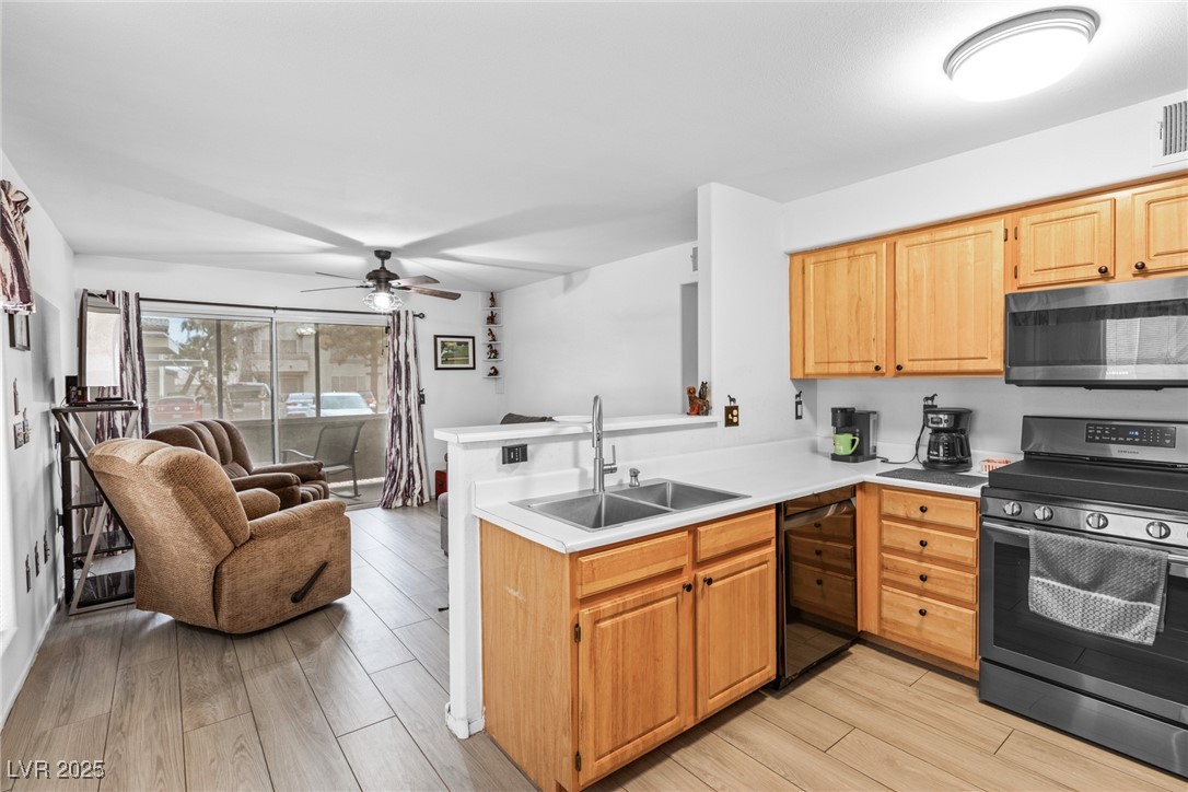 5710 East Tropicana Avenue 1166