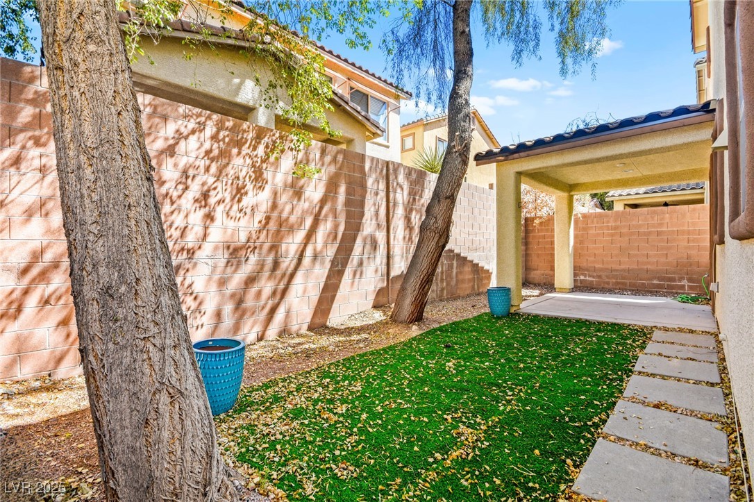 1640 Orange Daisy Place