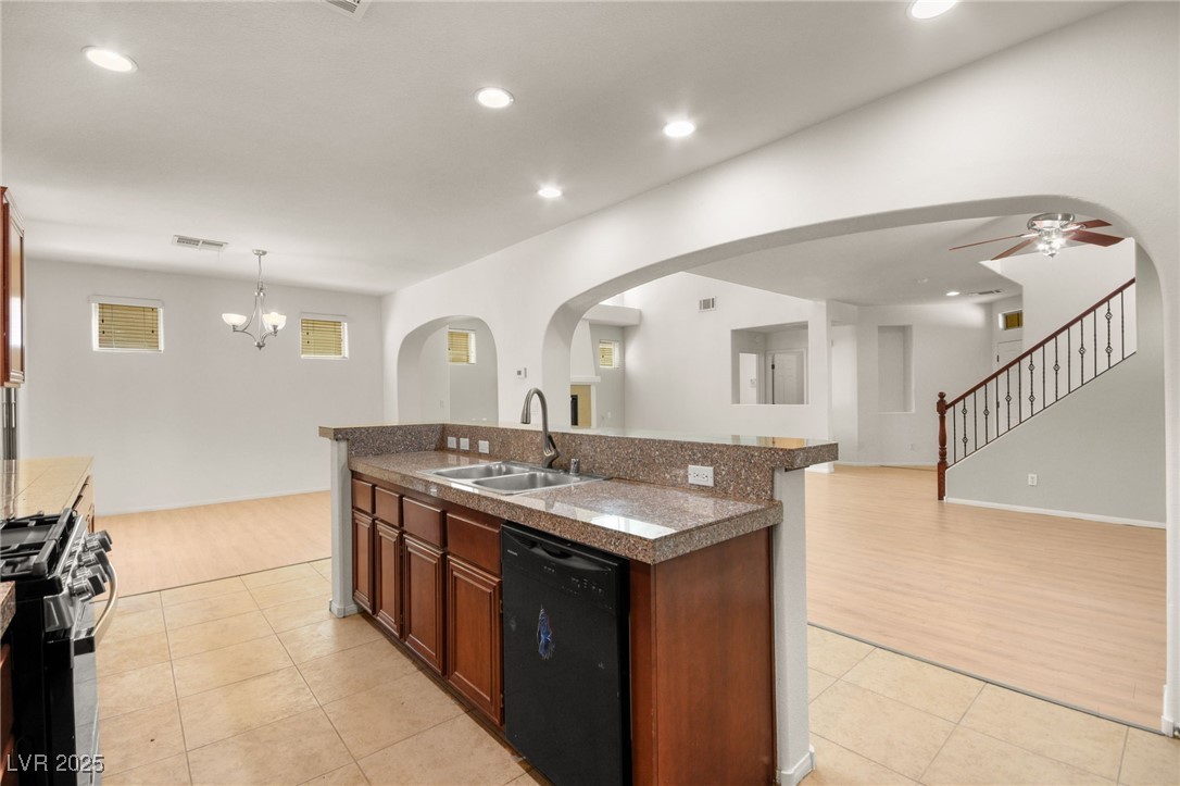 1640 Orange Daisy Place