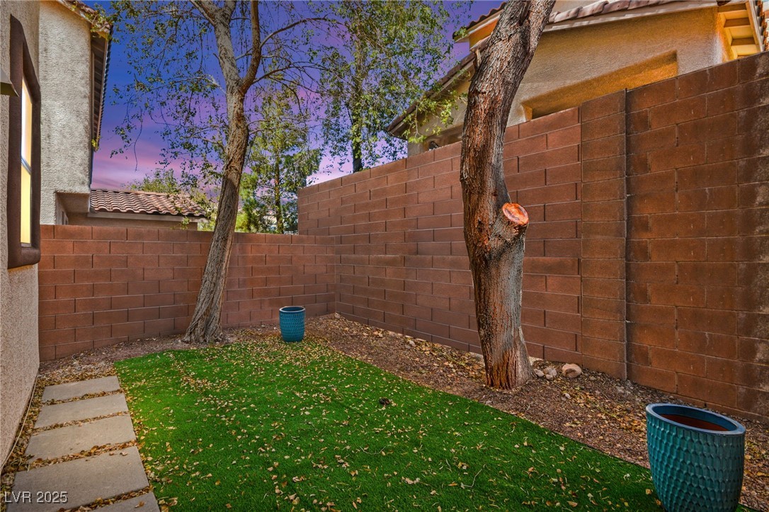 1640 Orange Daisy Place