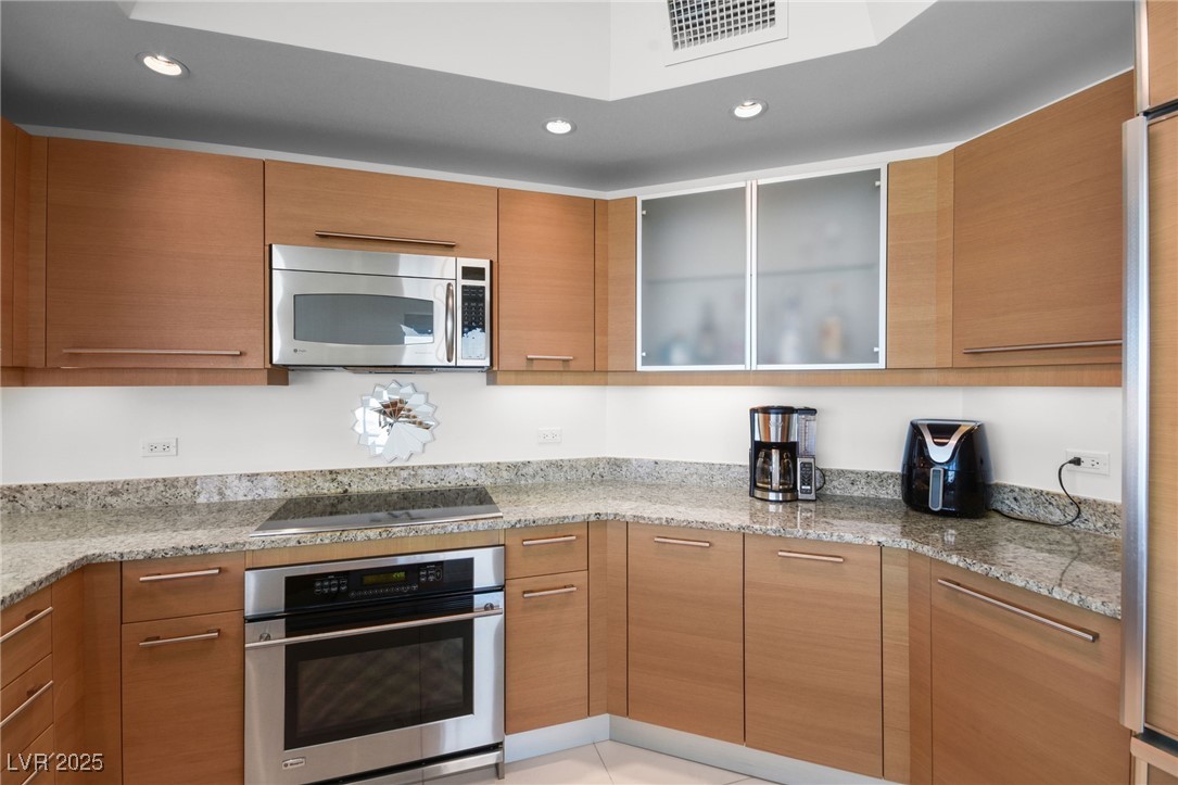 322 Karen Avenue 1507
