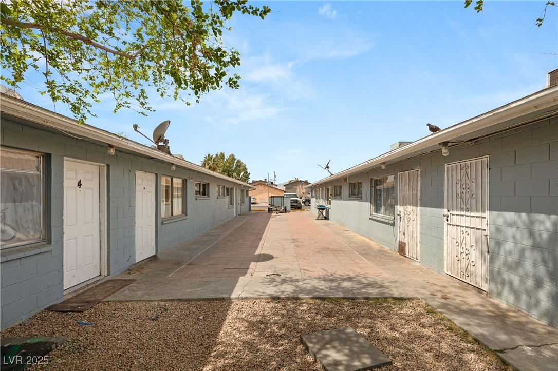 2424 Statz Street