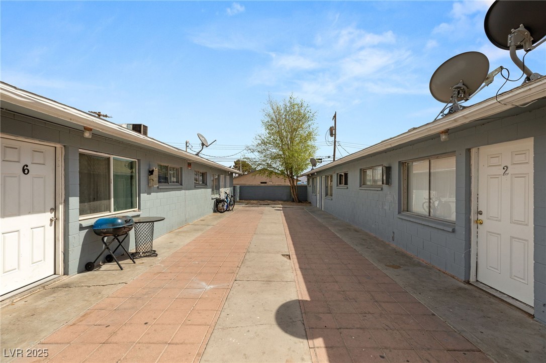2424 Statz Street