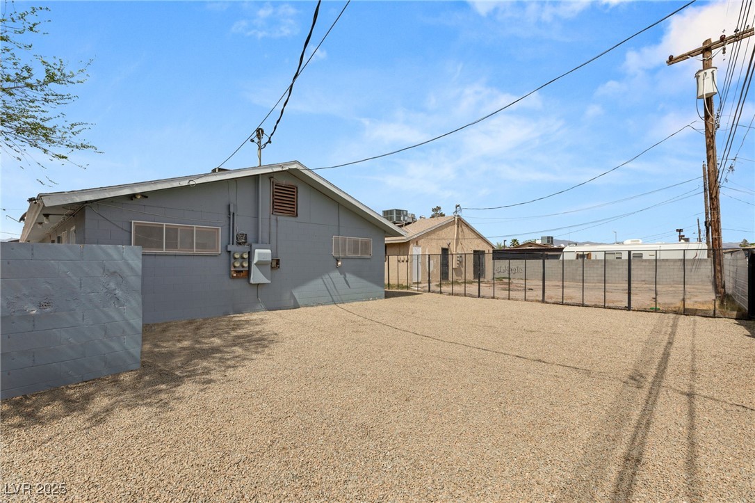2424 Statz Street
