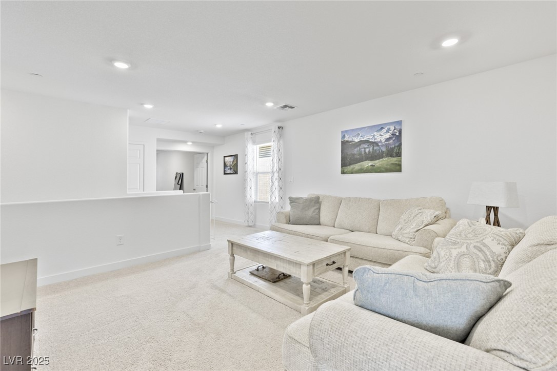 10165 Canyon Mantle Street