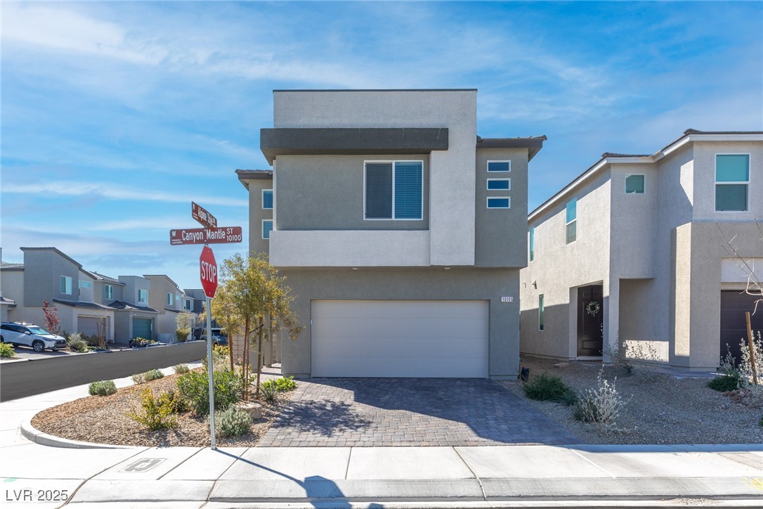 10165 Canyon Mantle Street