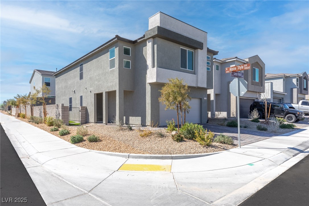 10165 Canyon Mantle Street