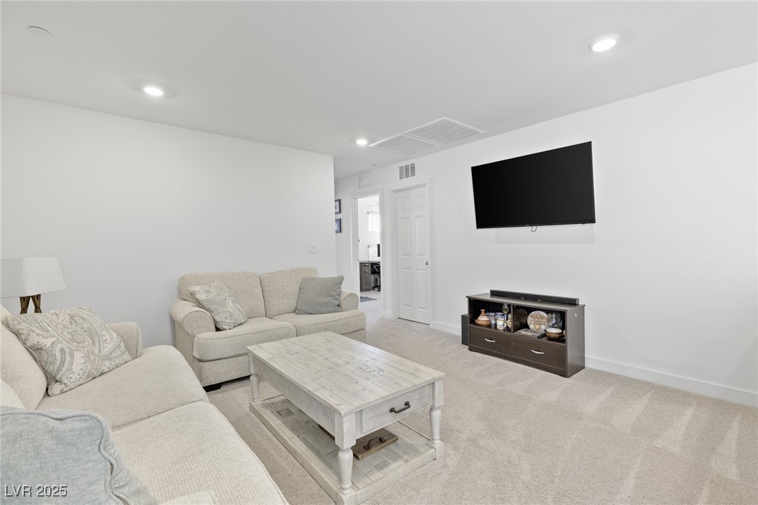 10165 Canyon Mantle Street