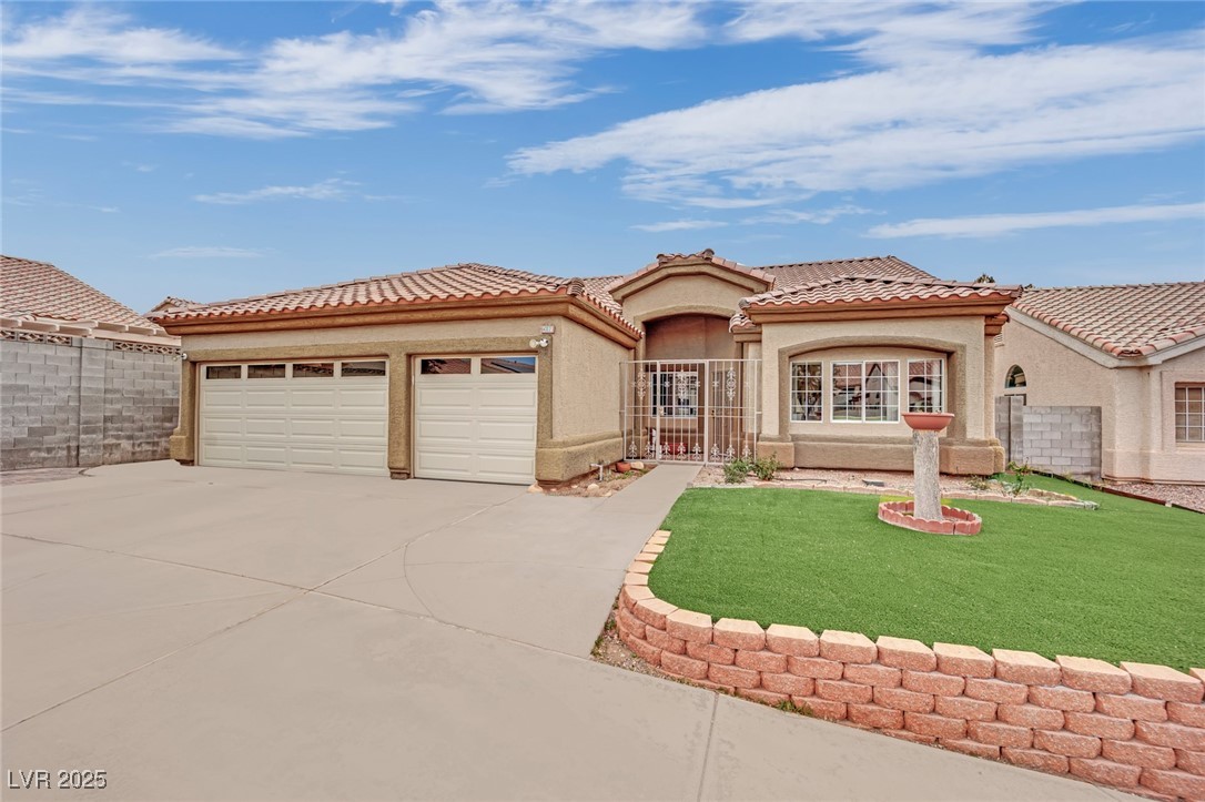 4322 Summers Shade Street